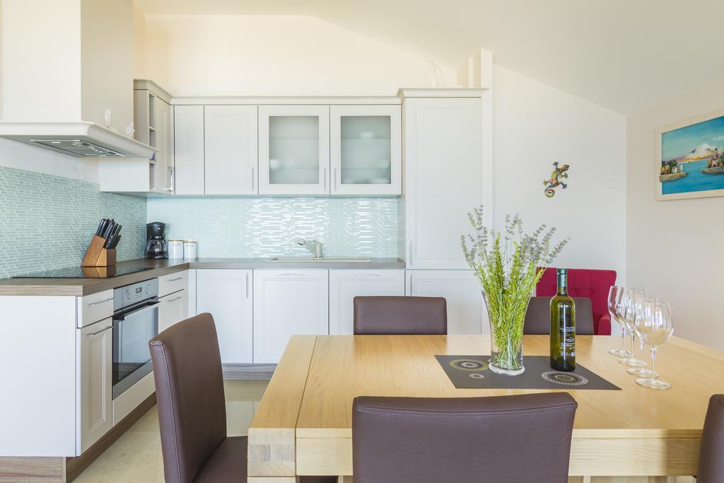 Luxury Apartments Villa Matea Malinska Extérieur photo